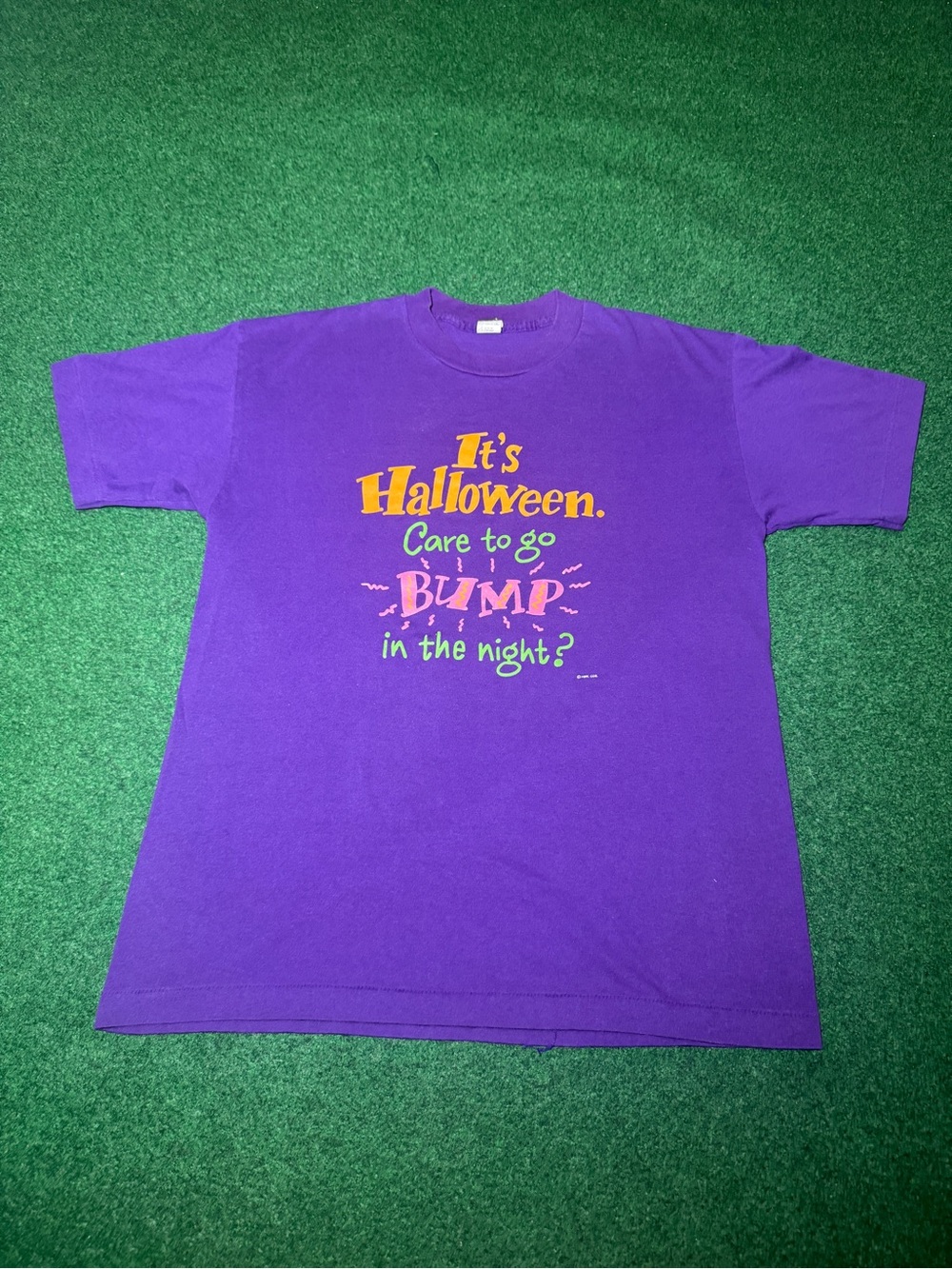 Halloween Vintage 80s 90s T Shirt Bump In The Night Hallmark M/L 20x27 Retro